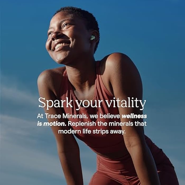 Trace Minerals باك مسحوق المعادن الأساسية - دعم الإلكتروليت - 1200 ملغ فيتامين C بالإضافة إلى 70+ معدن أساسي - نكهة التوت - 30 عبوة - Image 3