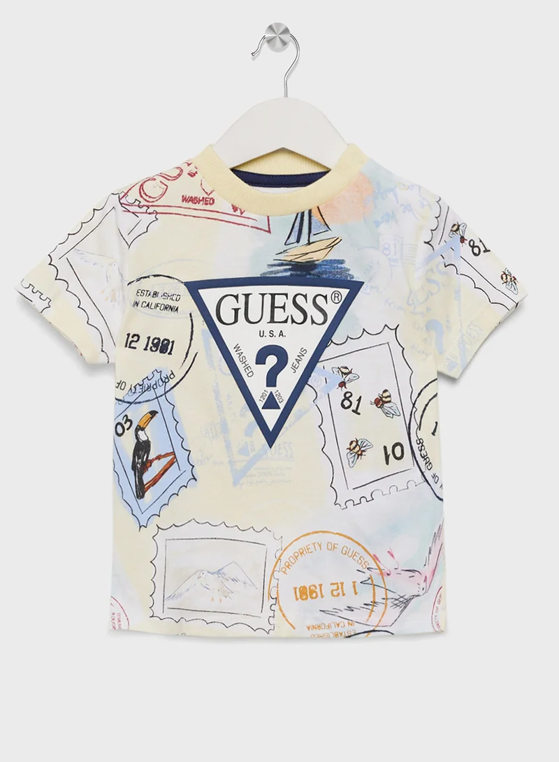 جس Infant Logo T-Shirt & Jersey Shorts Set