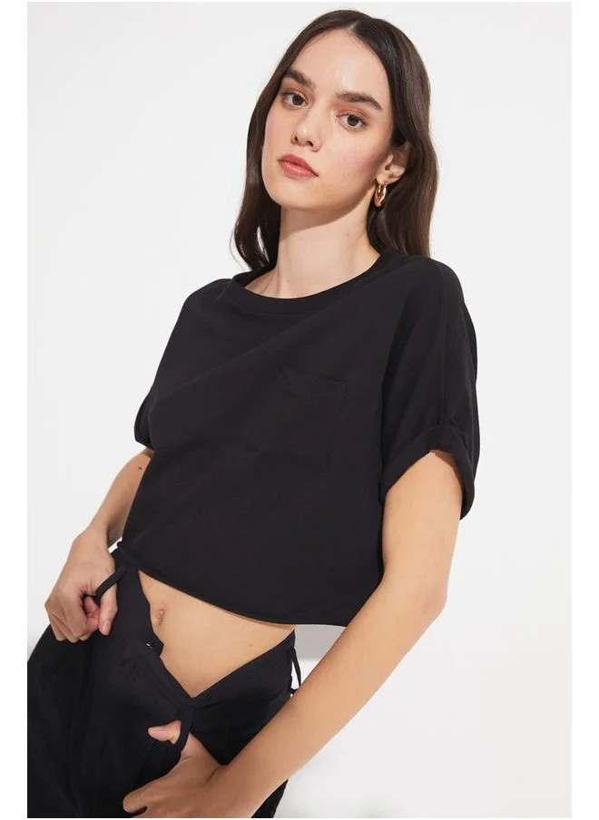 جون June Women Crop Pocket Detailed Knitted Tshirt Black