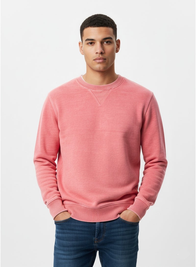 LOUD UNIVERSE سويت شيرت رجالي 100% قطن فرنسي بلون وردي سالمون - تصميم كلاسيكي ناعم للارتداء اليومي - Image 1