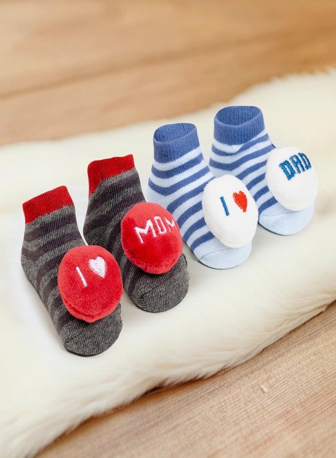 BabyMoo جوارب BabyMoo ثلاثية الأبعاد بتصميم "أحب أمي وأبي"، قطنية، بطول الكاحل، هدية مثالية للأطفال الرضع، طقم من قطعتين، أزرق وأحمر - Image 2