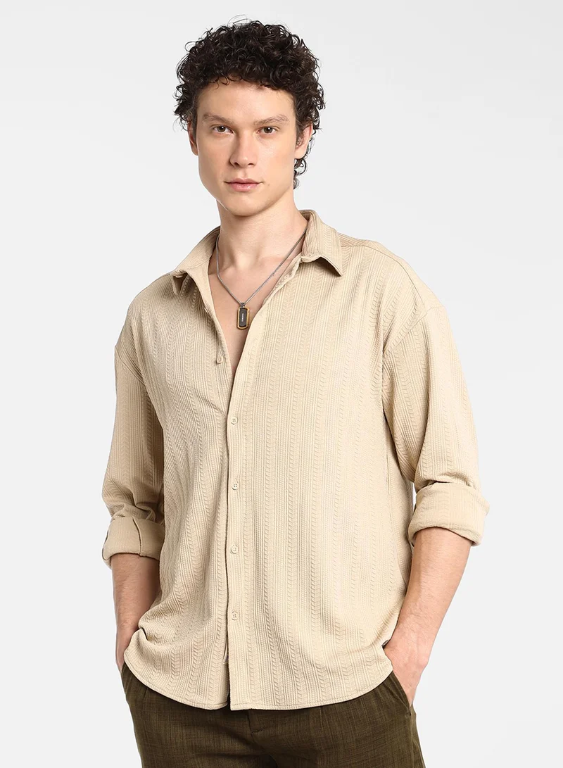 Campus Sutra Men's Light Beige Spear-Textured Shirt For Casual Wear | Spread Collar | Long Sleeve | Button Closure | Shirt Crafted With Comfort Fit For Everyday Wear