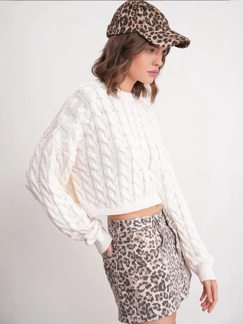 Mixray Natural Mixray Cable Knit Pattern Crew Neck Sweater for Women | Best Price UAE