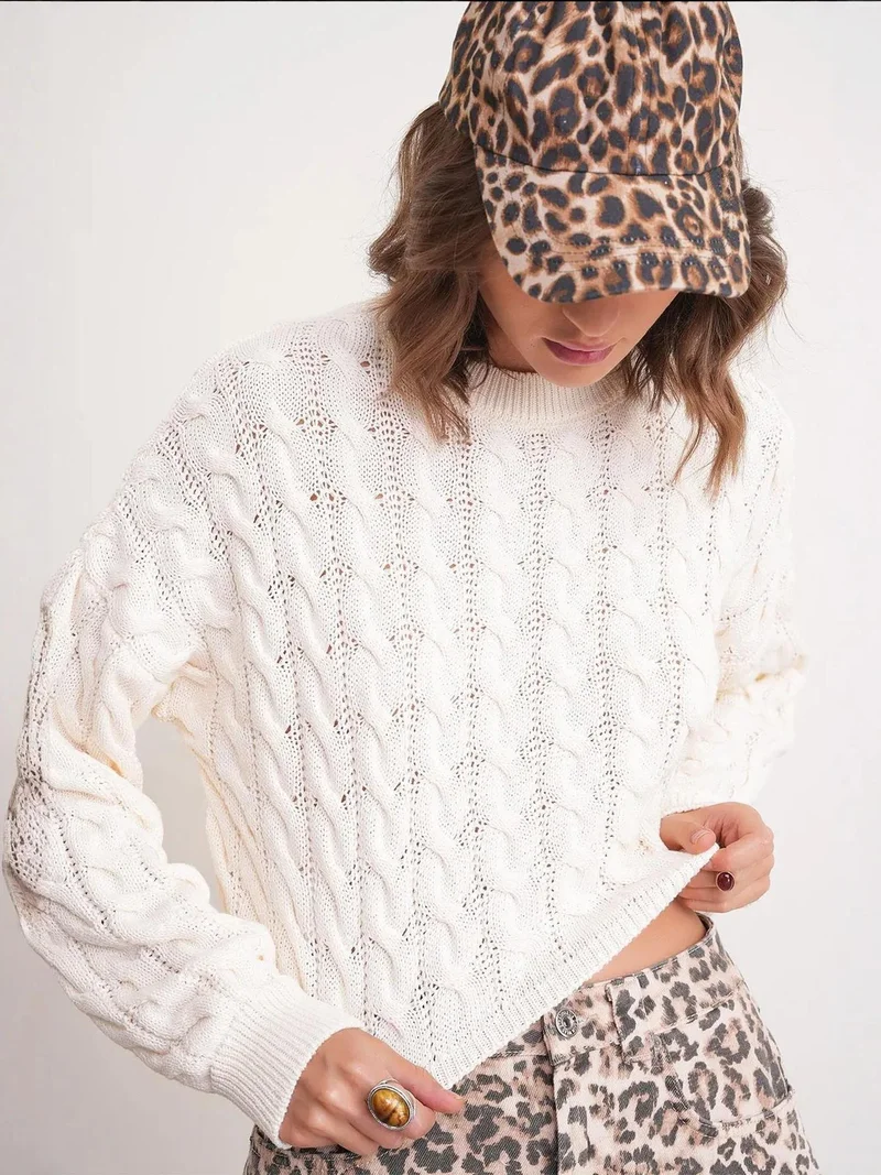 Mixray Natural Mixray Cable Knit Pattern Crew Neck Sweater for Women | Best Price UAE