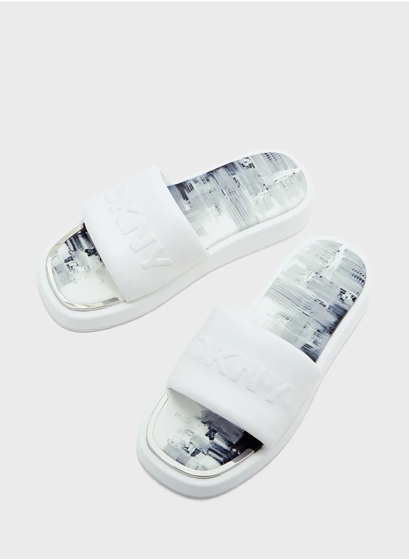 دكني Levie Sandals