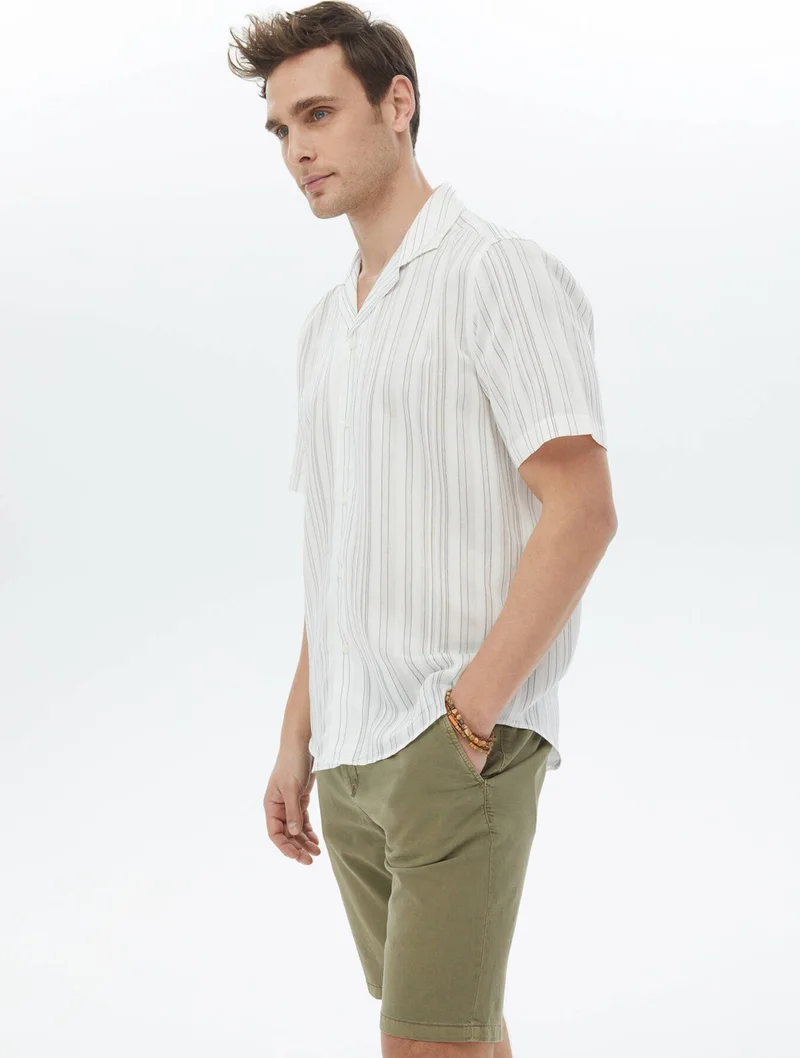 كيب Ecru Striped Regular Fit Woven Classic Shirt