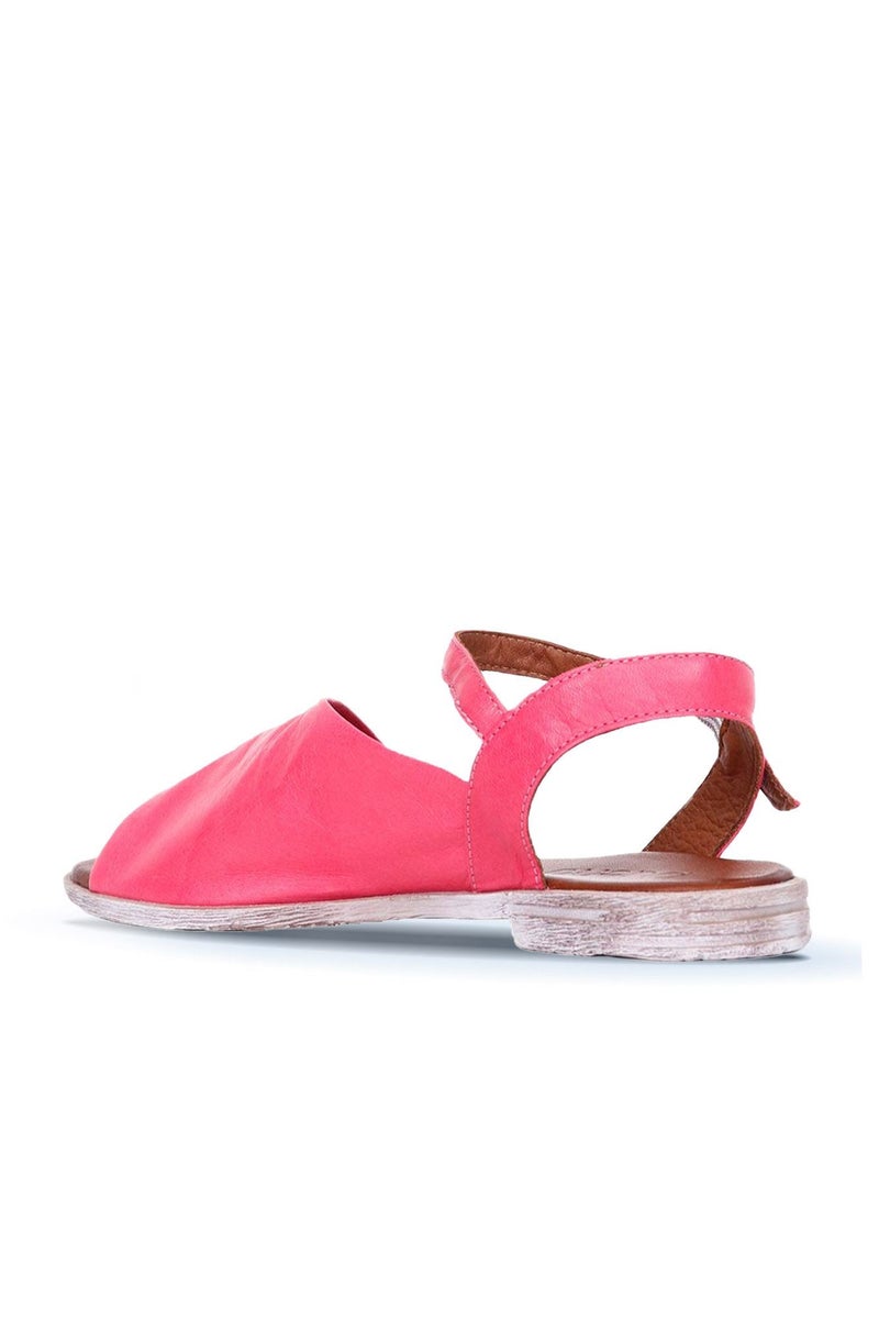Bueno Easy Wear Flat Sandal - Image 4