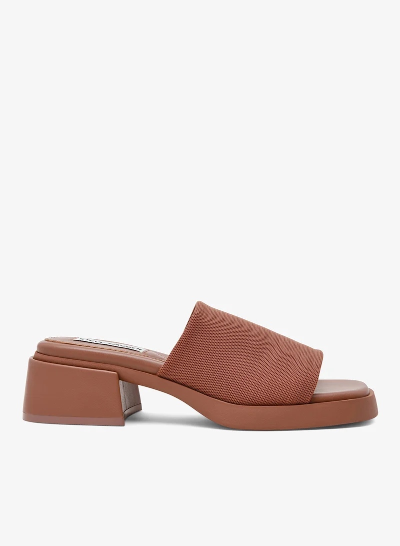 ستيف مادن كعب كلاسيكي مفتوح من الأمام