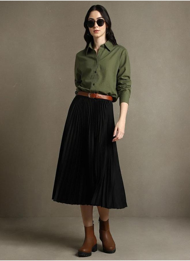 Dennis Lingo Texture Spread Collar Casual Shirt by Styli  - Image 5