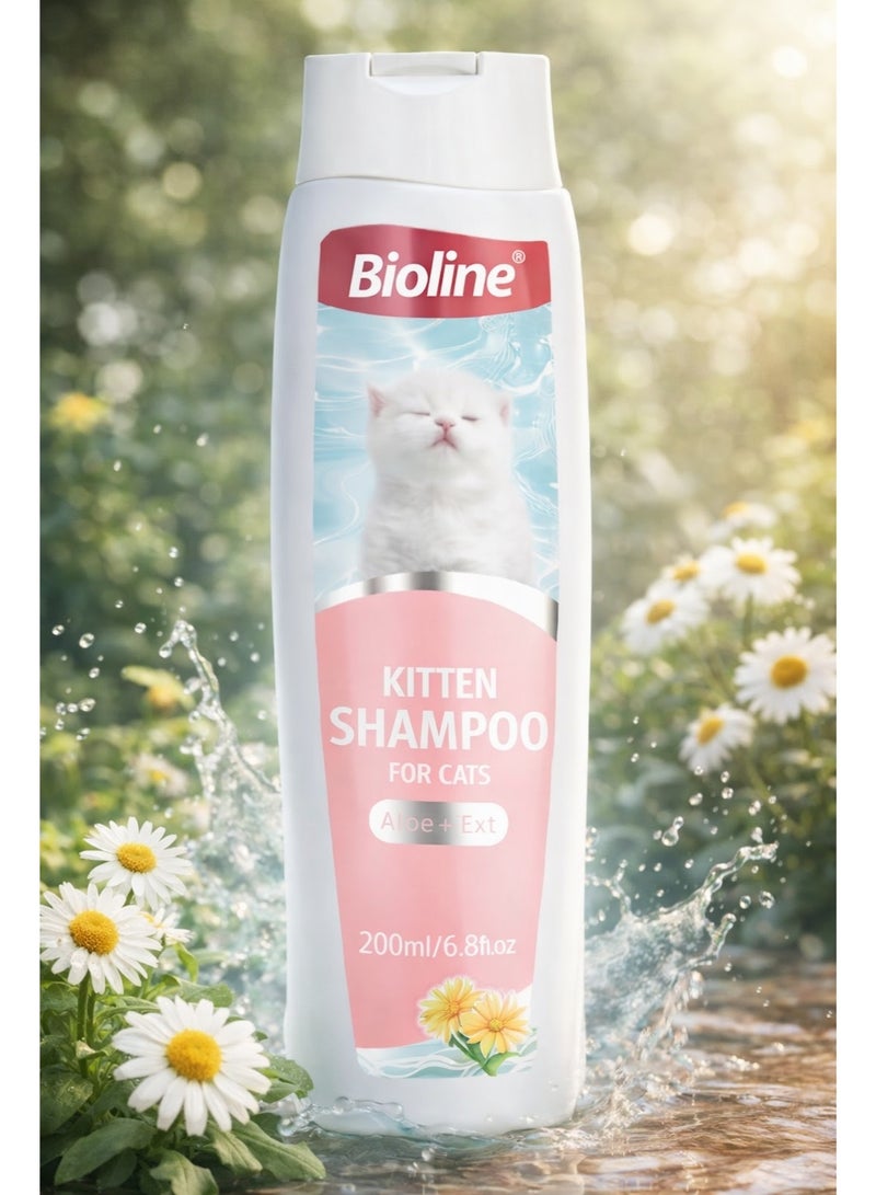 Ultra-Gentle Kitten Shampoo for Cats Enriched with Natural Aloe Vera Extract and Chamomile for Sensitive Skin, Deep Cleaning, and Soft Shiny Fur 200ml