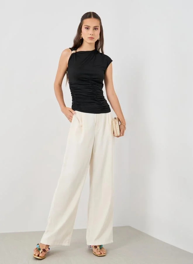 تايك تو توب بدون أكمام بياقة غير متماثلة من تايك تو