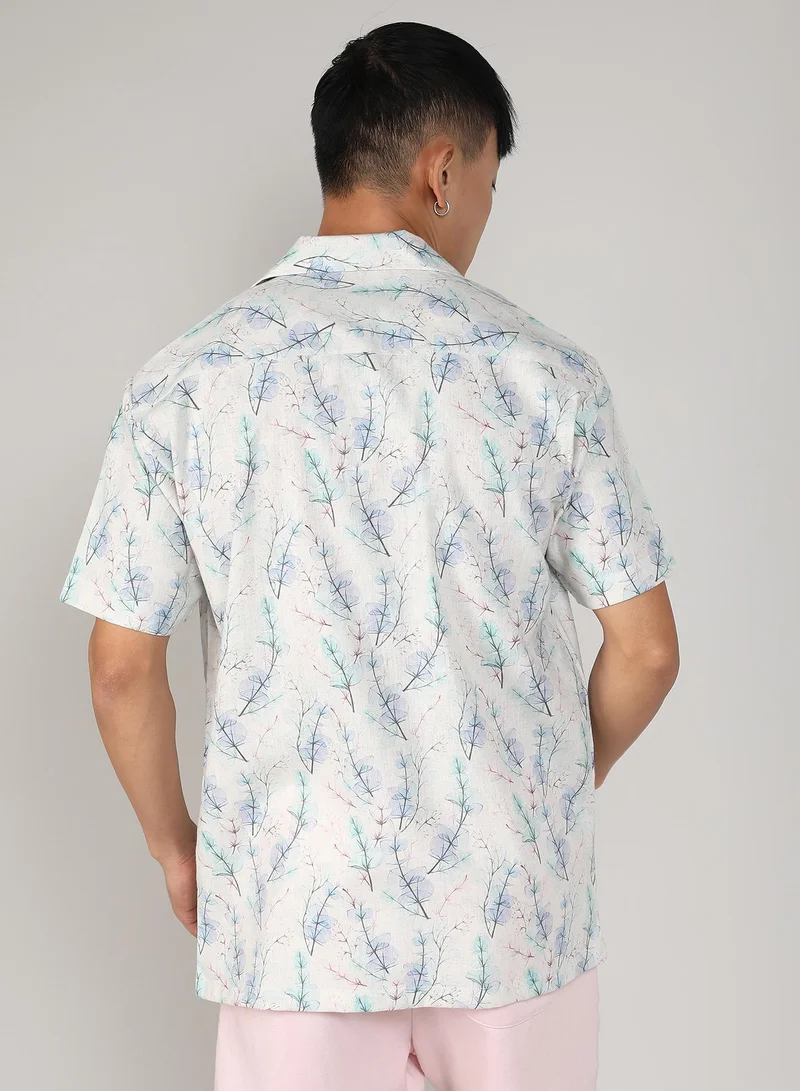 Campus Sutra Men's Ivory White & Icy Blue Flora Tint Shirt