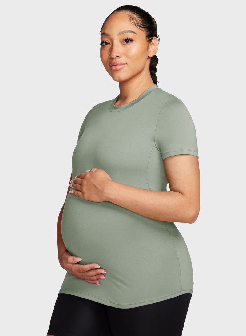 Nike One Essential T-Shirt - Image 1