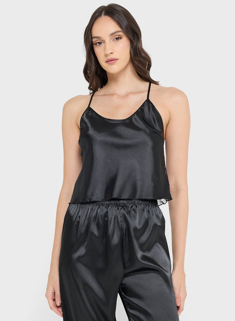 ايلا طقم بلوزة كامي وبنطلون بيجامة - Image 3