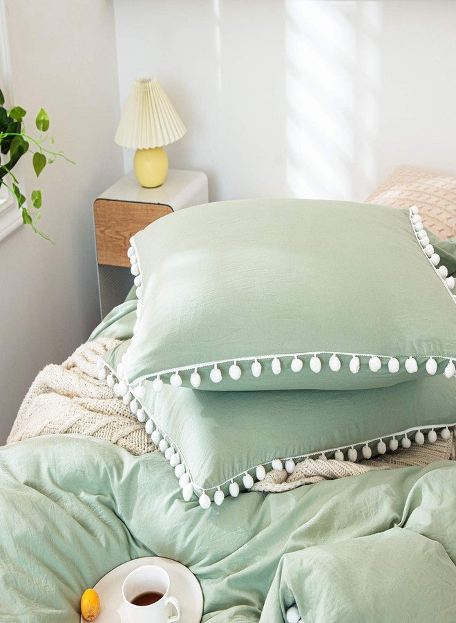 Bedbay طقم لحاف Bedbay Sage Green King Size Pom Pom، طقم لحاف Green Bedding Farmhouse Boho مكون من 3 قطع، مصنوع من ألياف دقيقة مغسولة 100%، ناعم وخفيف الوزن، طقم سرير كينج - Image 3