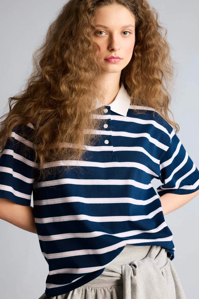 ديفاكتو Boxy Fit Polo Neck Short Sleeve T-Shirt