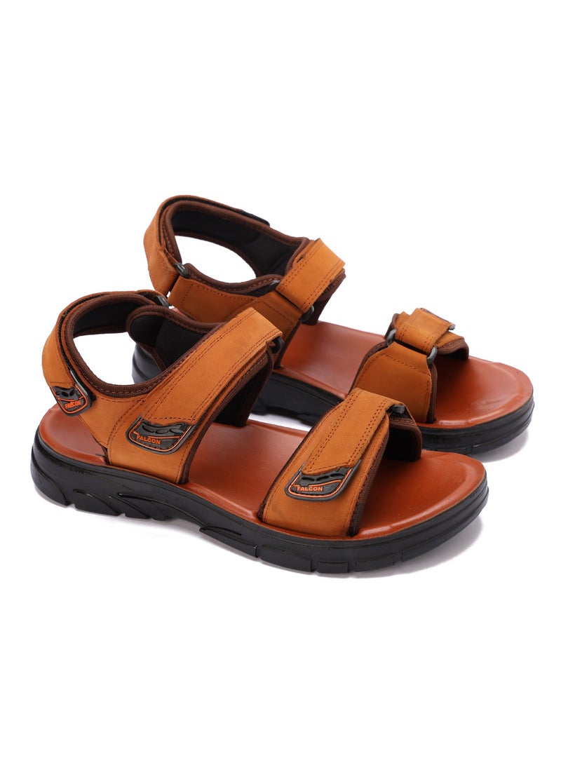 Men's sports sandal with a practical and comfortable design made of natural leather and a slip-resistant sole. Available in different colors and sizes. - Image 1