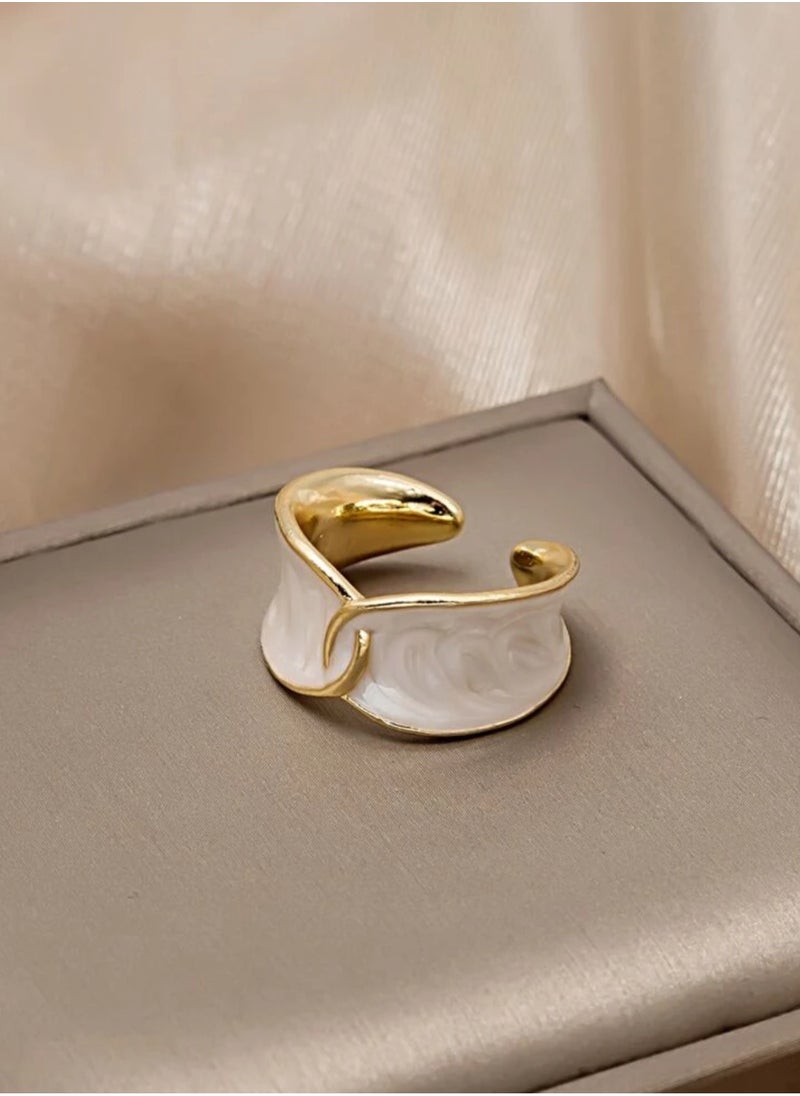 Elegance - Trendy Fashionable Gold & White Ring For Women One Size - Image 1