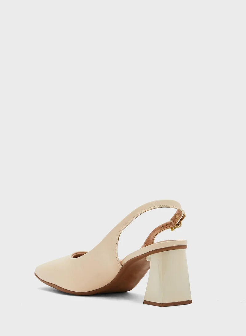 Beira Rio Kathryn Pumps