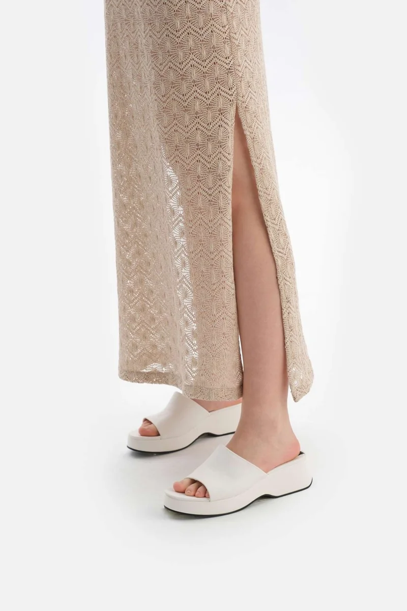 داجي Ecru Strappy Dress