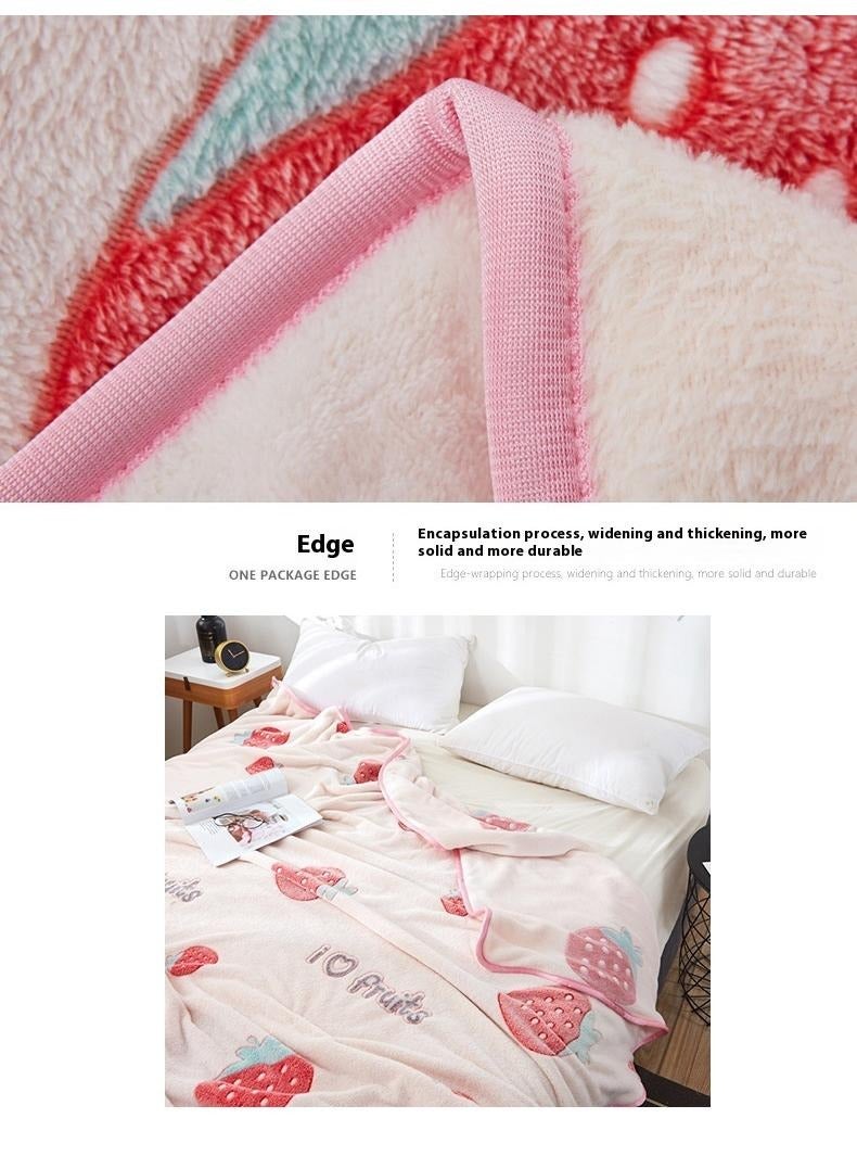 Bluejw 1-Piece Strawberry Pattern Interesting Cozy Blanket Air Conditioning Blanket - Image 5