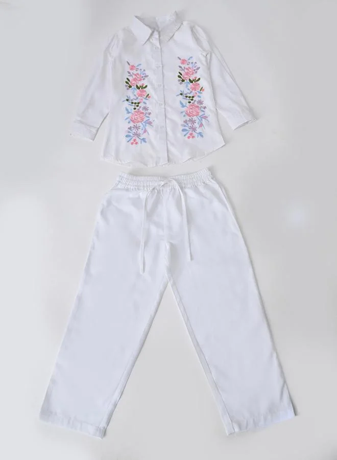 بيلا مودا Girls White Floral Embroidered Shirt And Trousers Set