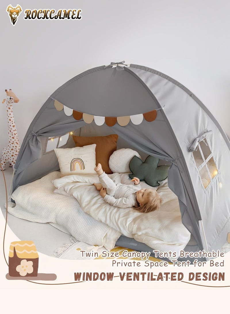 ROCKCAMEL خيمة لعب للأطفال، خيمة لعب داخلية كبيرة مع أضواء وأعلام، خيمة قلعة الأميرة للفتيات والأولاد، قلعة لعب للأطفال الصغار للقراءة والحصن وغرفة النوم والتخييم، هدية عطلة عيد الميلاد (194 × 98 × 120 سم، رمادي) - Image 5