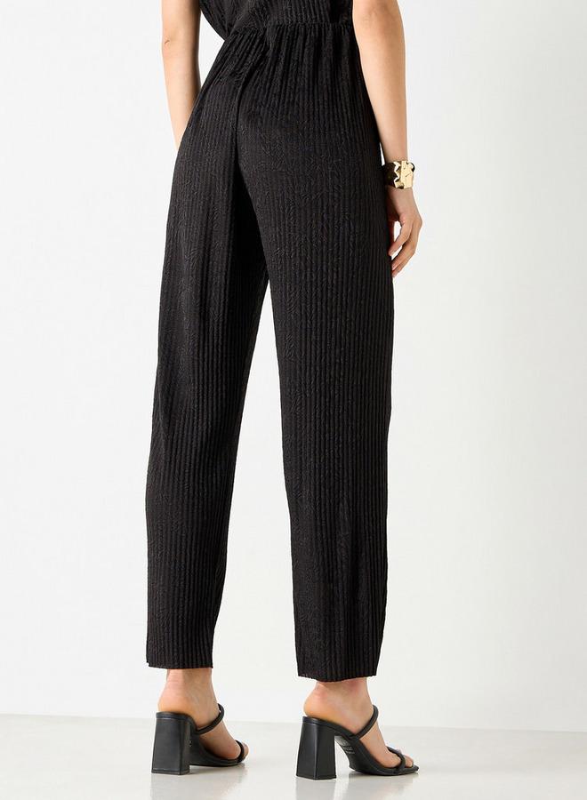 ايكونيك بنطلون بارز الملمس بخصر مرن من آيكونيك - Image 3