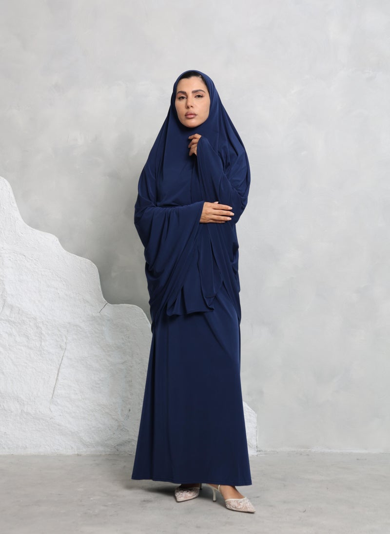 Nikias Women’s Prayer Isdal (Isdal Set) - Image 1