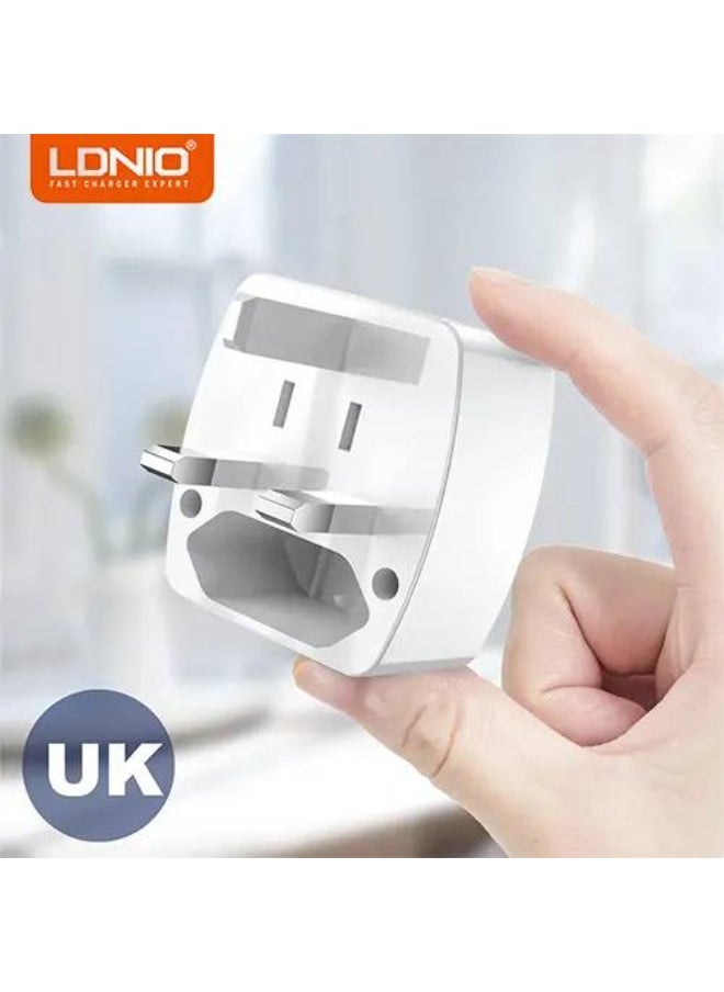 LDNIO - Z4 Universal Plug Adapter ABS VO With UK/EU/US/AU Pin & 2 Universal Socket (6A) - White - Image 1