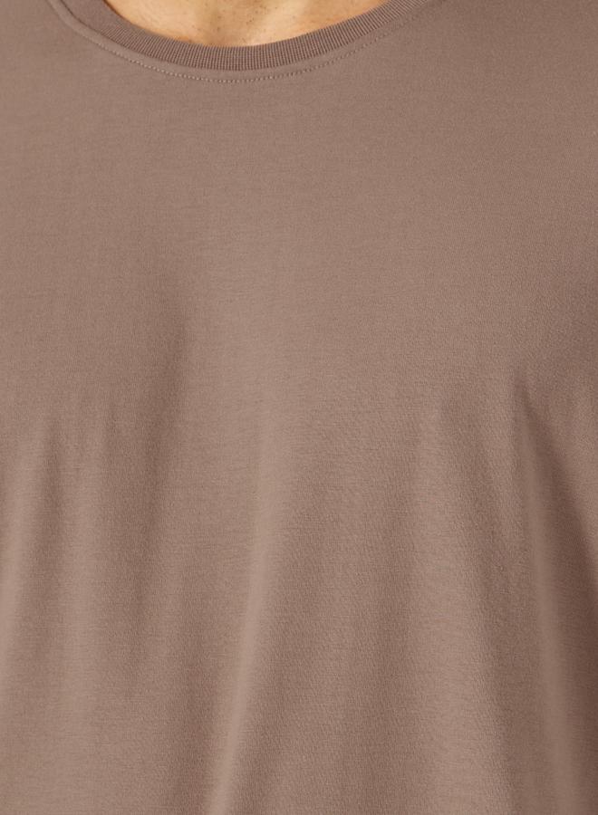 ستايلي تيشيرت أوفر سايز بأكمام قصيرة وطبعة شعار خلفية - Image 4