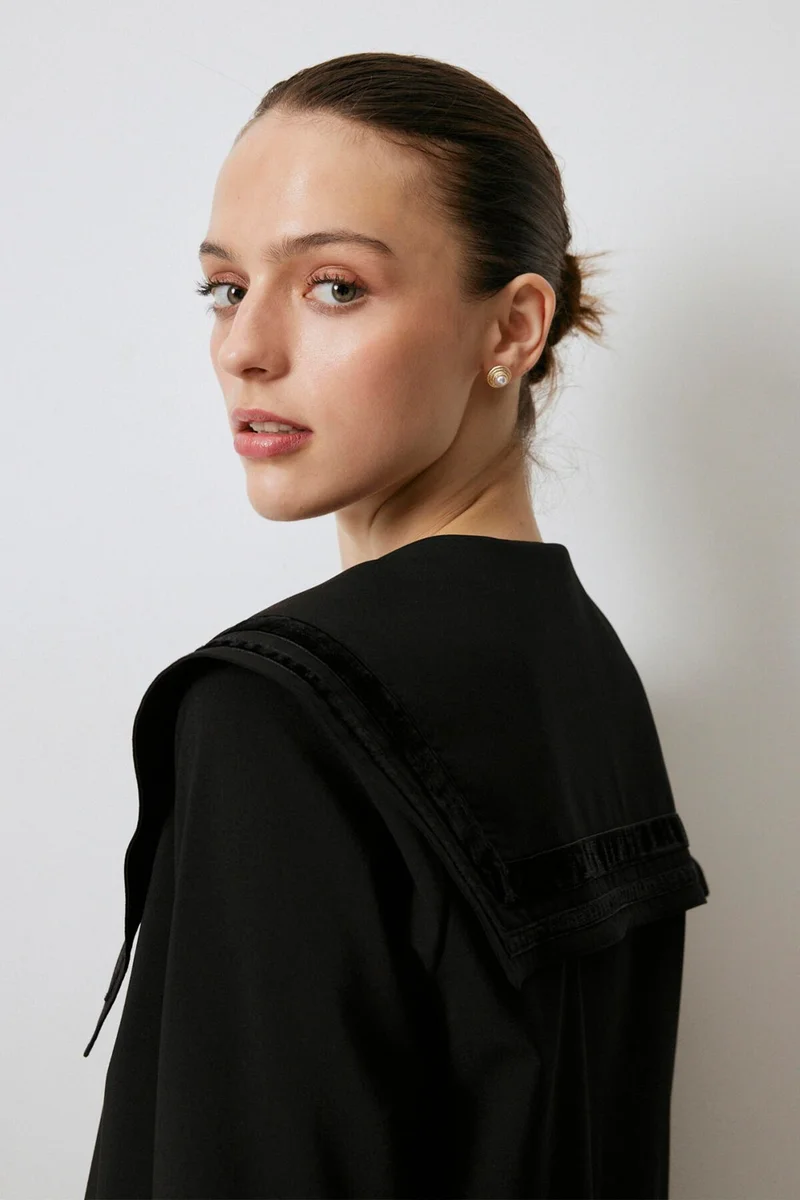 Touche Wide Collar Viscose Tunic