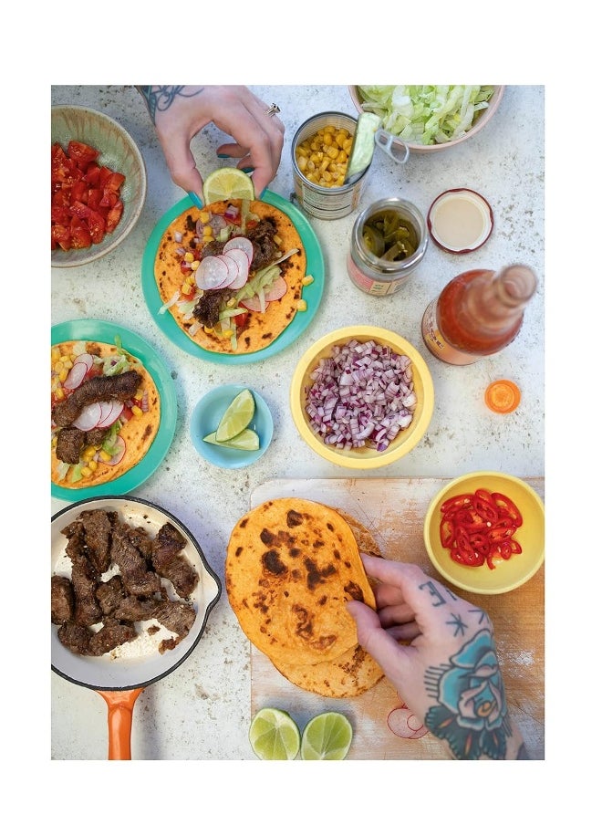 The Daly Dish – Bold Food Made Good: Eat the food you love and still stay on track – 100 calorie counted recipes  - Image 3
