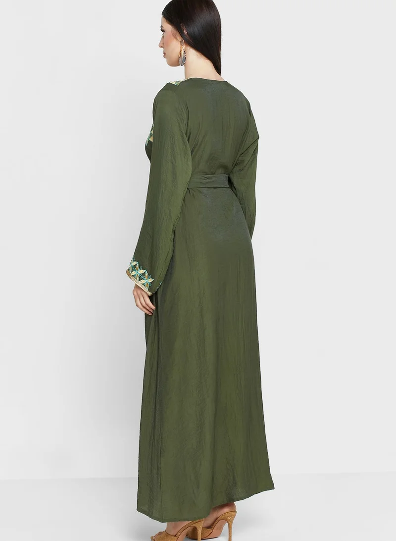 hayas closet Embroidered Belted Jalabiya
