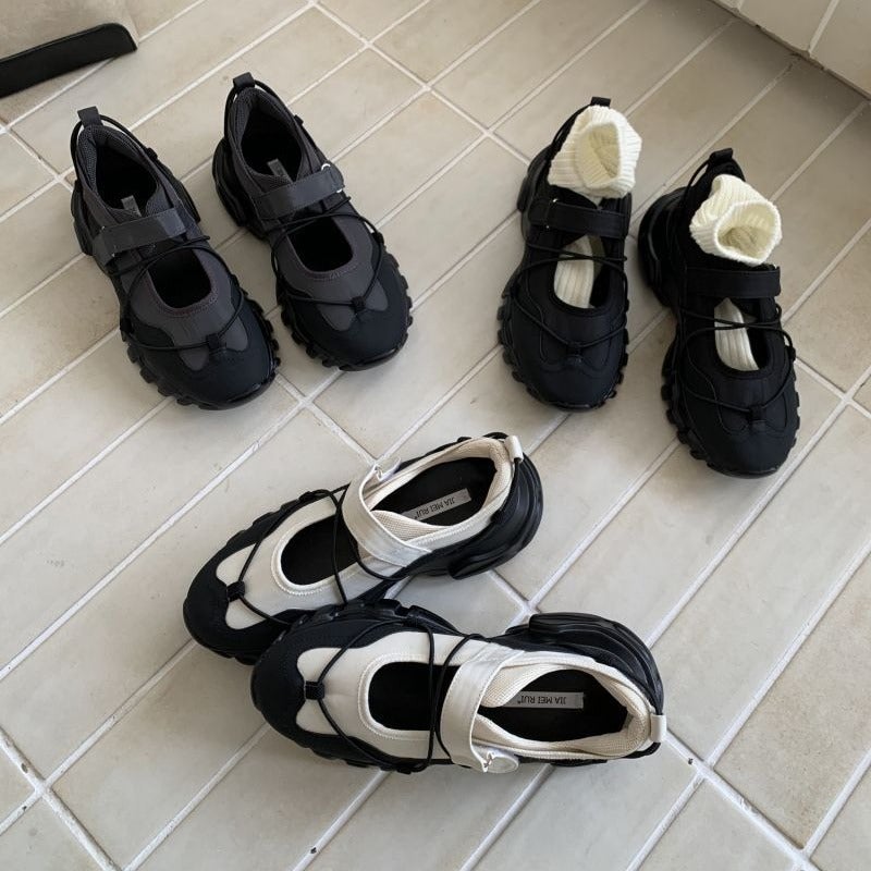 Korean Style Chunky Sole Sneakers for Women - Image 1