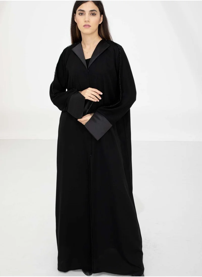 أم سكوير فاشن Elegant Black Lapel Abaya - Perfect for Office & Meetings