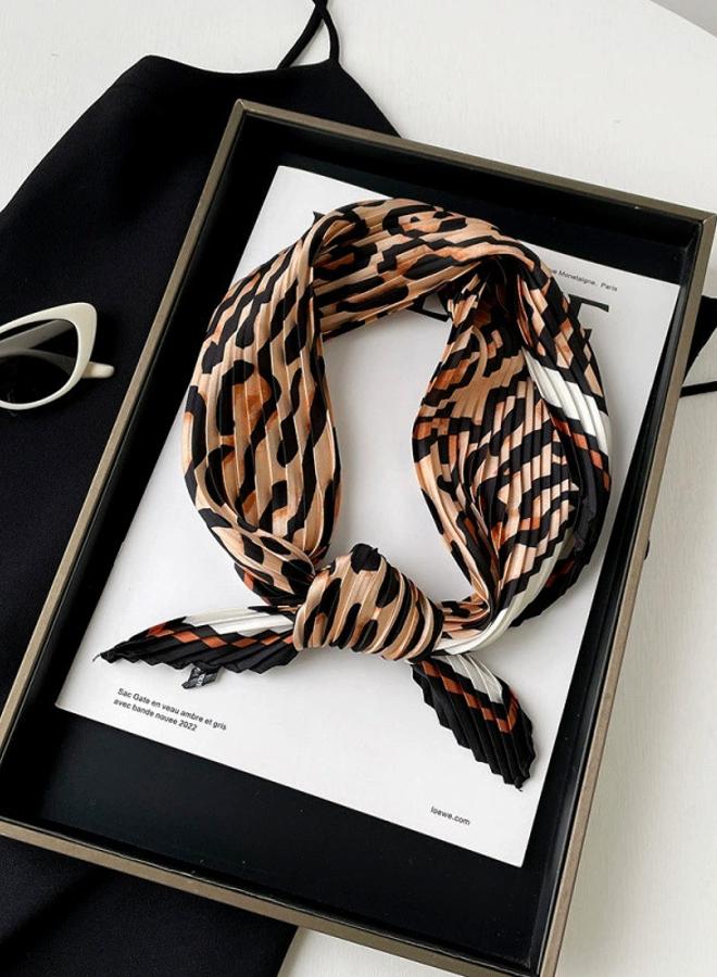Styli Styli Brown Leopard Print Neck Scarf  - Image 4
