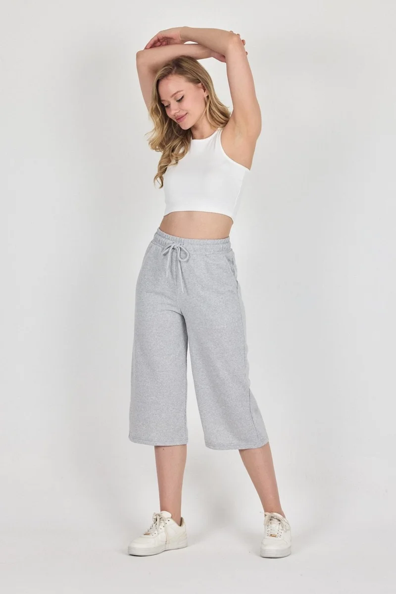 ميتاليك High Waist Pocketed Relaxed Cut Seasonal Women's Below Knee Bermuda Gray Capri Shorts