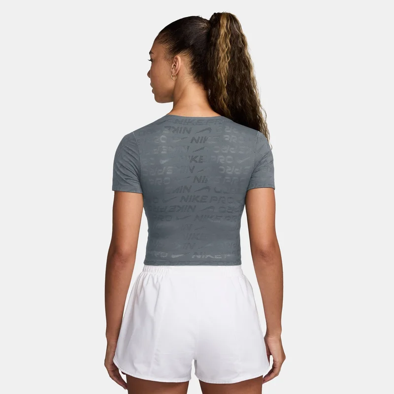 نايكي تيشيرت قصير برو دراي فت للنساء