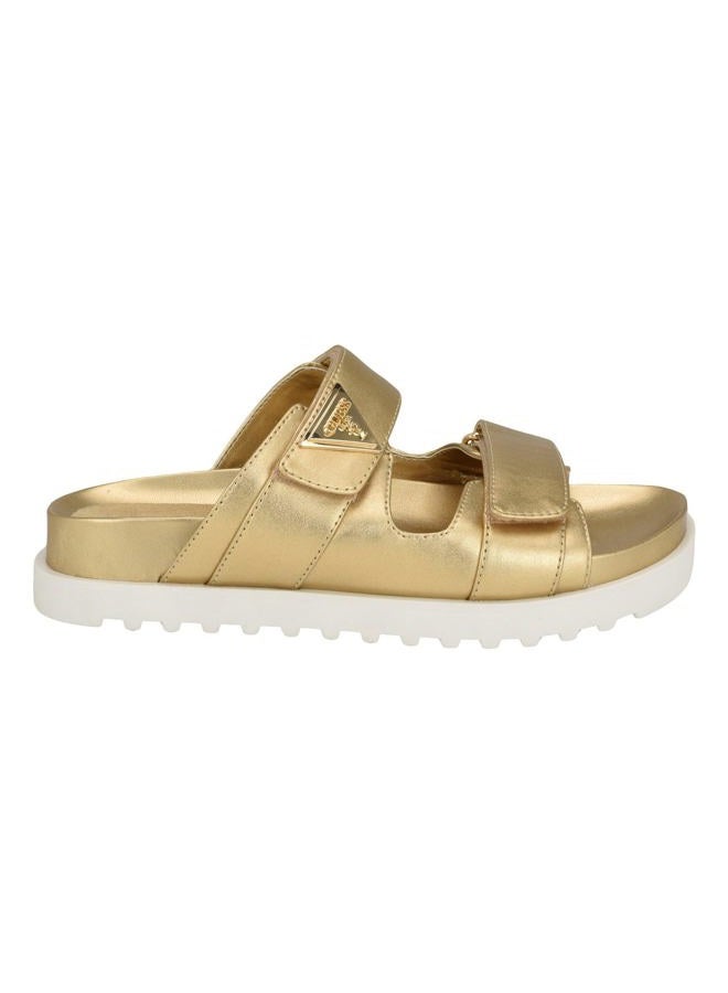 GUESS Women's Fabula Flat Sandal, Gold 710, 36.5 EU - Image 4