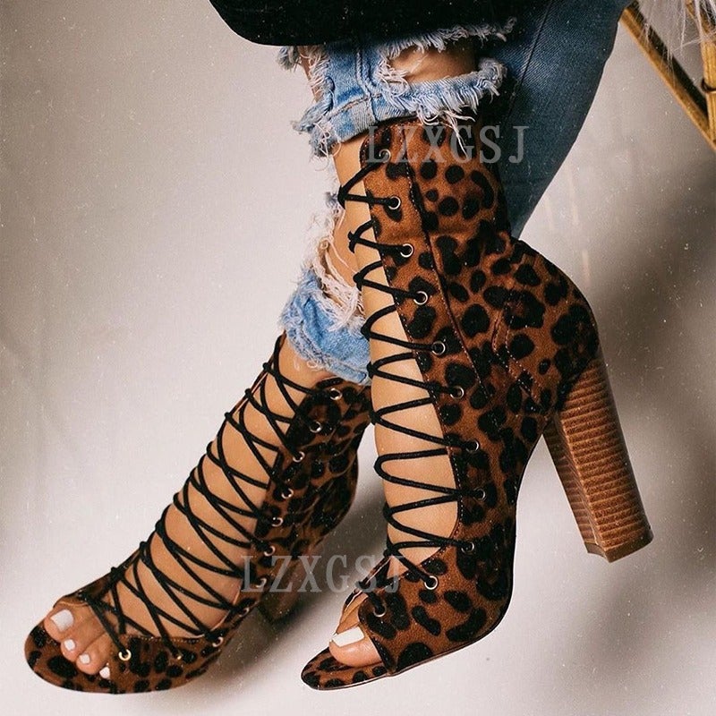 F101299 Style 2020 Summer Cross Strap Snake Pattern 40-43 Thick Heel Large Size Women'S Sandals Independent Station - Image 2