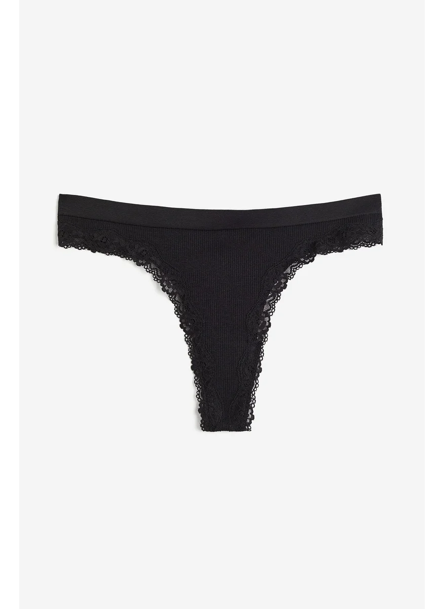 اتش اند ام 2-Pack Seamless Lace-Trimmed Thong Briefs