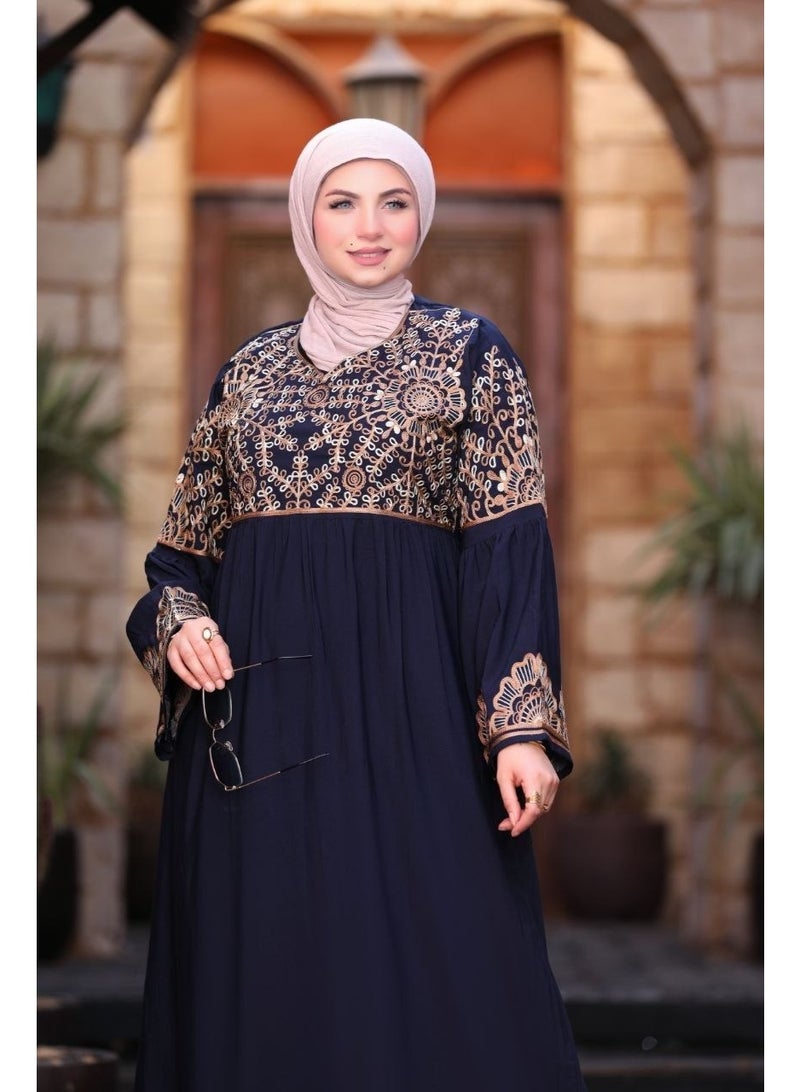 Women's abaya made of high-quality Pyramids fabric with luxurious silk embroidery – Elegant and comfortable design – Available in two sizes: Size 1 fits 60-85 kg and Size 2 fits 85-120 kg - Image 3
