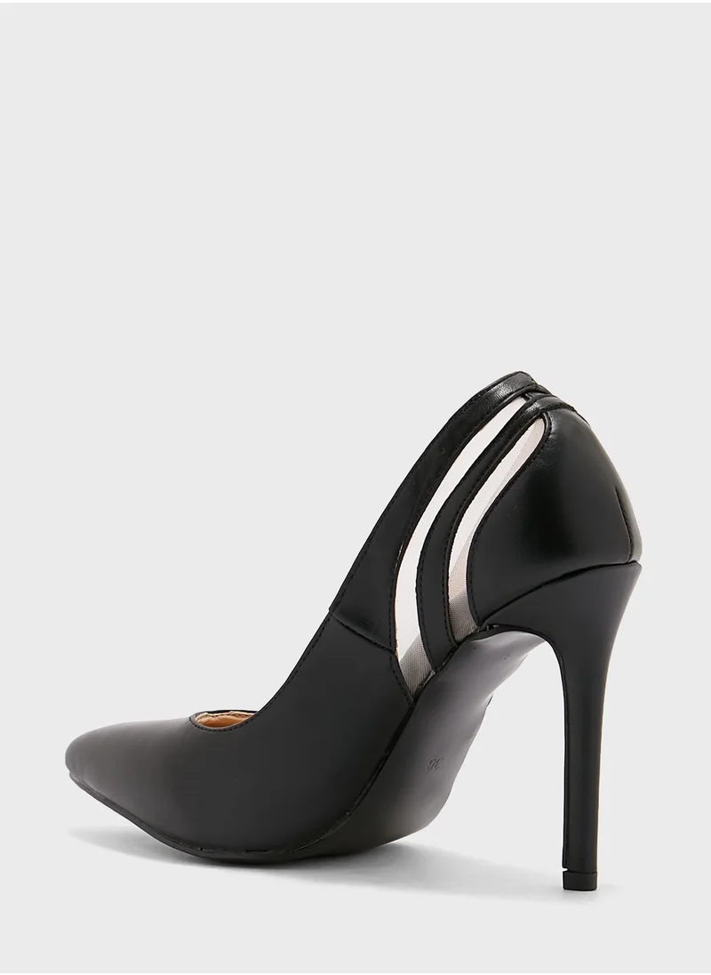 Khizana Cutout Detail Pointed Pump