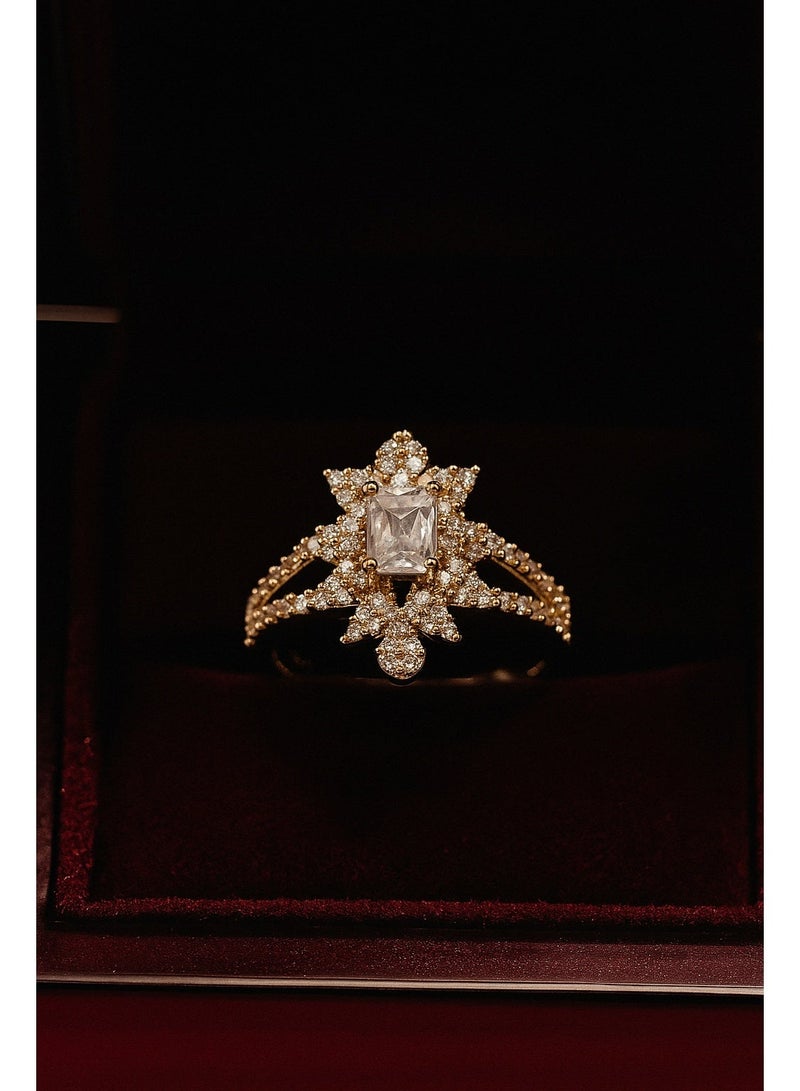 ثري دايموندز خاتم فاخر مطلي دهب بنقشة نجمية وفص كبير للبنات – فري سايز وشكل فخم يلمع - Image 3