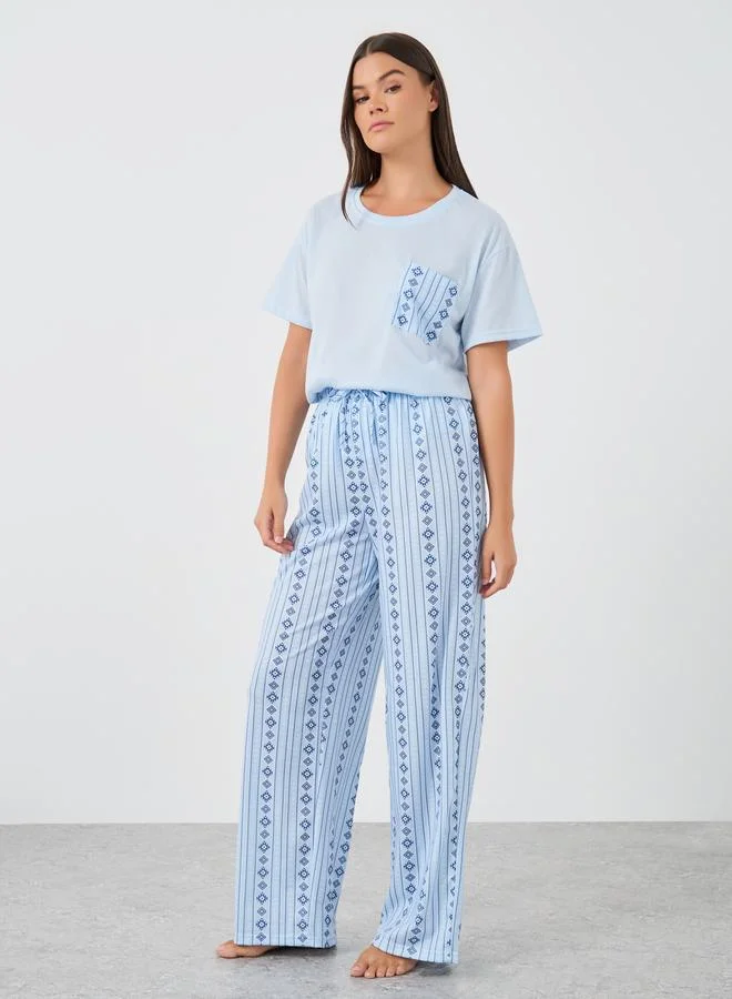 Styli Styli Women Aztec Print Pocket Detail T-Shirt and Pyjama Set