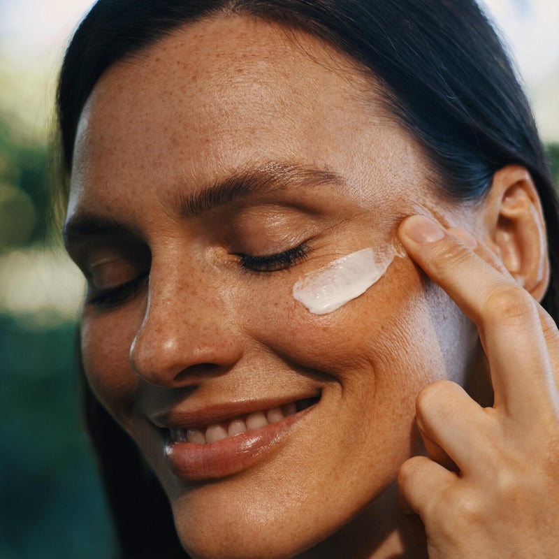 Weleda Face Care Plumping Night Cream, Plant Rich Moisturizer with Pomegranate and Maca Root Peptides - Image 3