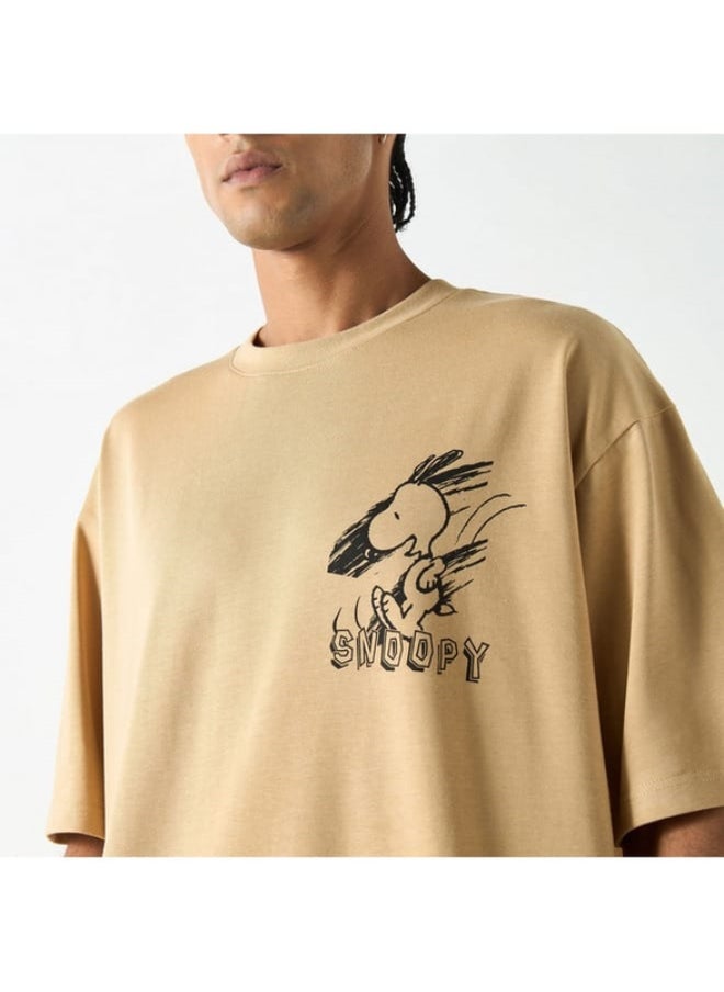 SP Characters Snoopy Dog Print Crew Neck T-shirt with Short Sleeves  - Image 1