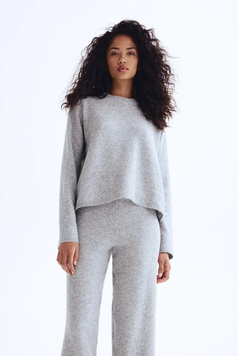 اتش اند ام كنزة محبوكة