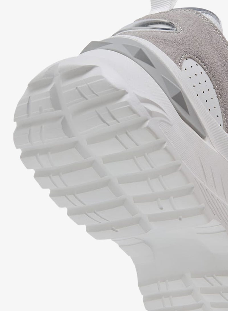 سيليست سنيكرز نسائي بأربطة وتفاصيل متباينة - Image 5